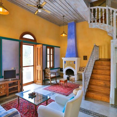 Villa Pera Meria Meyísti エクステリア 写真