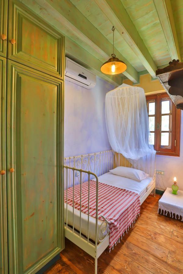 Villa Pera Meria Meyísti エクステリア 写真